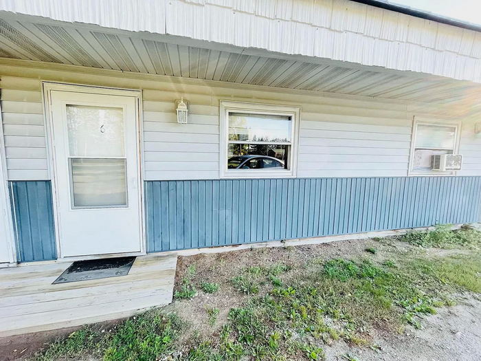 Big Spruce Motel - Real Estate Photo (newer photo)